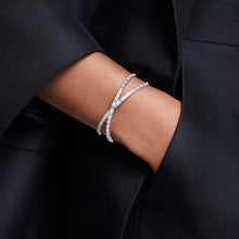 Carica l&#39;immagine nel visualizzatore di Gallery, Bracciale rigido Hyperbola
