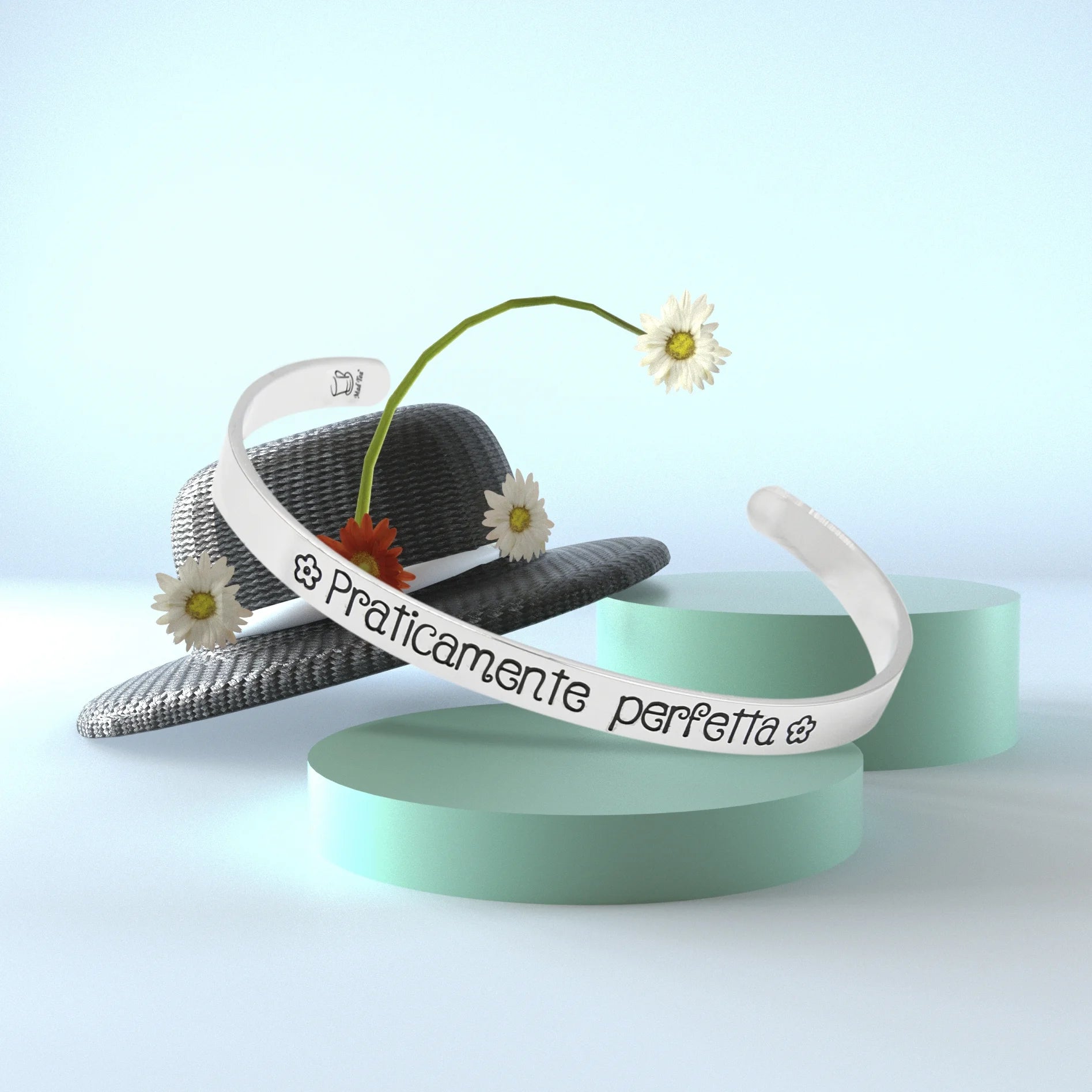 Bracciale rigido “Praticamente perfetta”